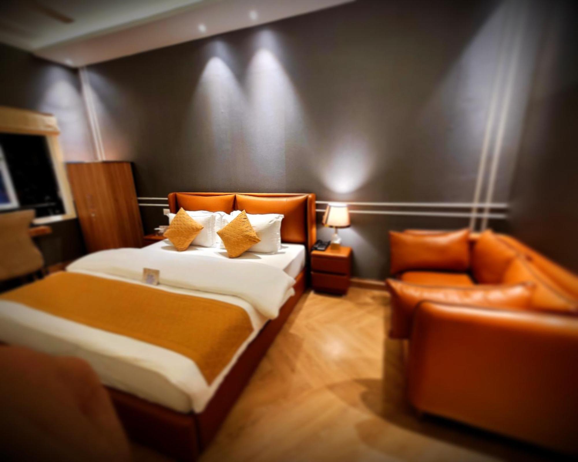 Victorian Elegance Luxury Stays Amritsar Ngoại thất bức ảnh