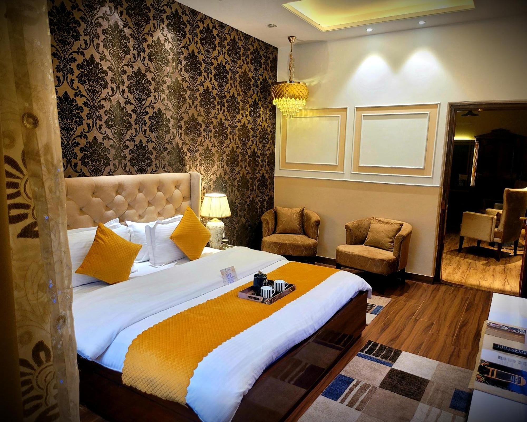 Victorian Elegance Luxury Stays Amritsar Ngoại thất bức ảnh